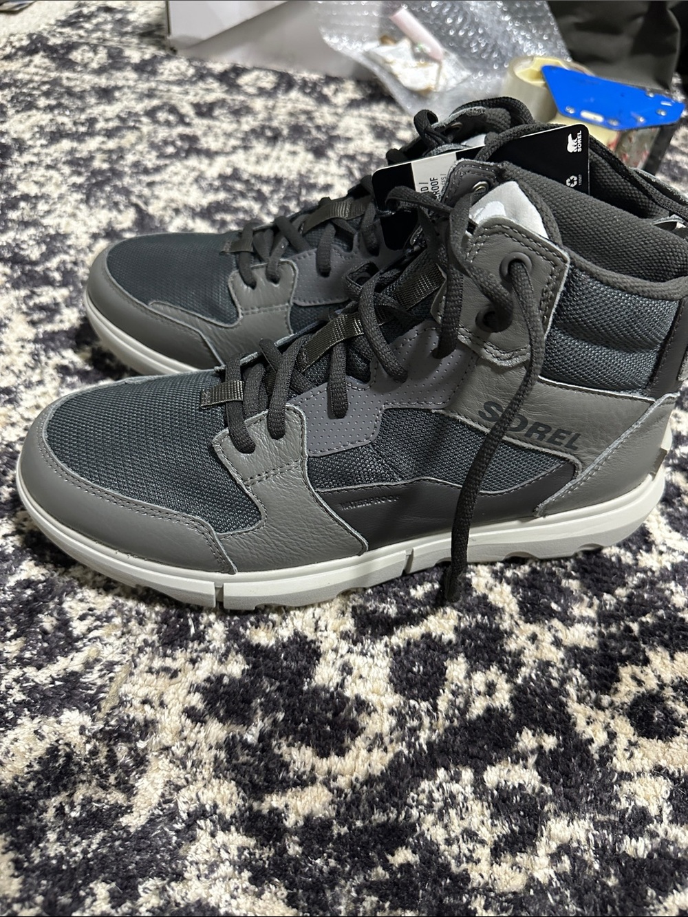 Sorel Men's Grey and Black High-Top Boots